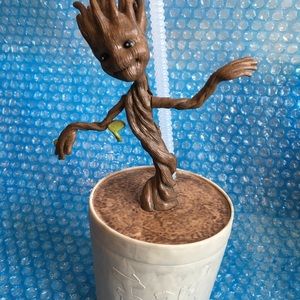 Groot Sipper